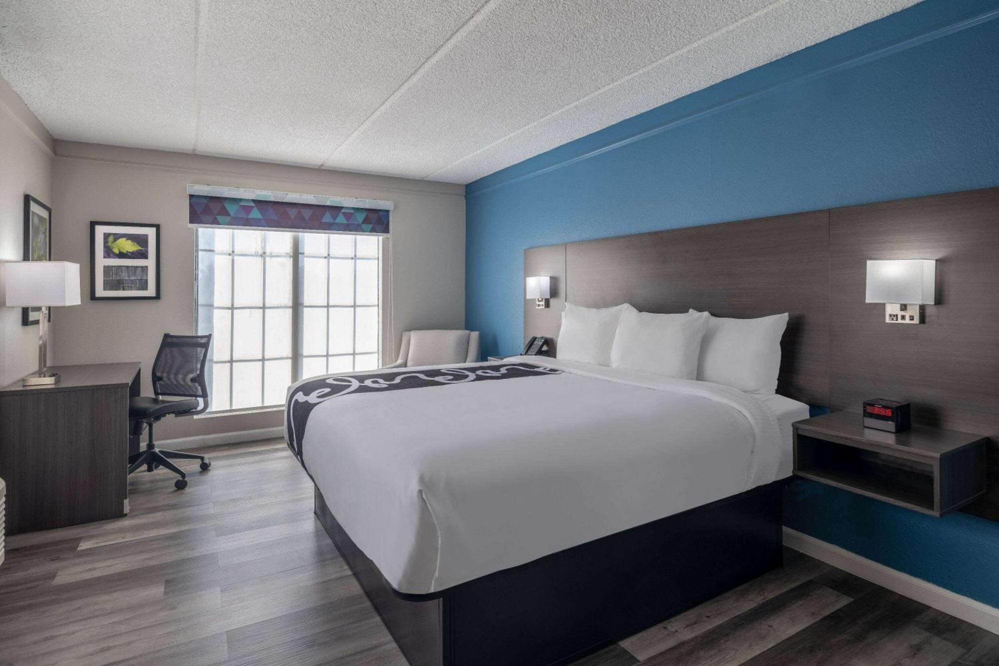 La Quinta By Wyndham Sacramento North Hotel