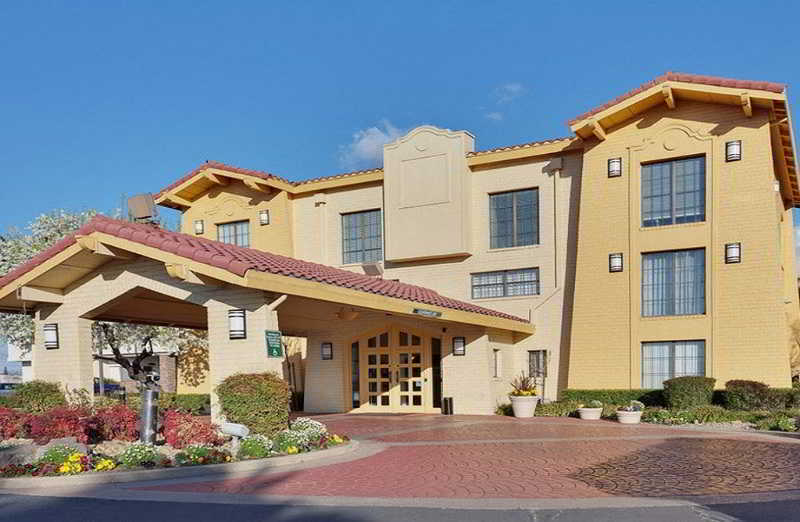 Hotel La Quinta By Wyndham Sacramento North