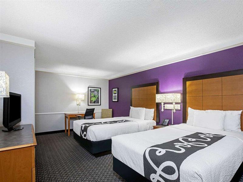 Hotel La Quinta By Wyndham North 3*